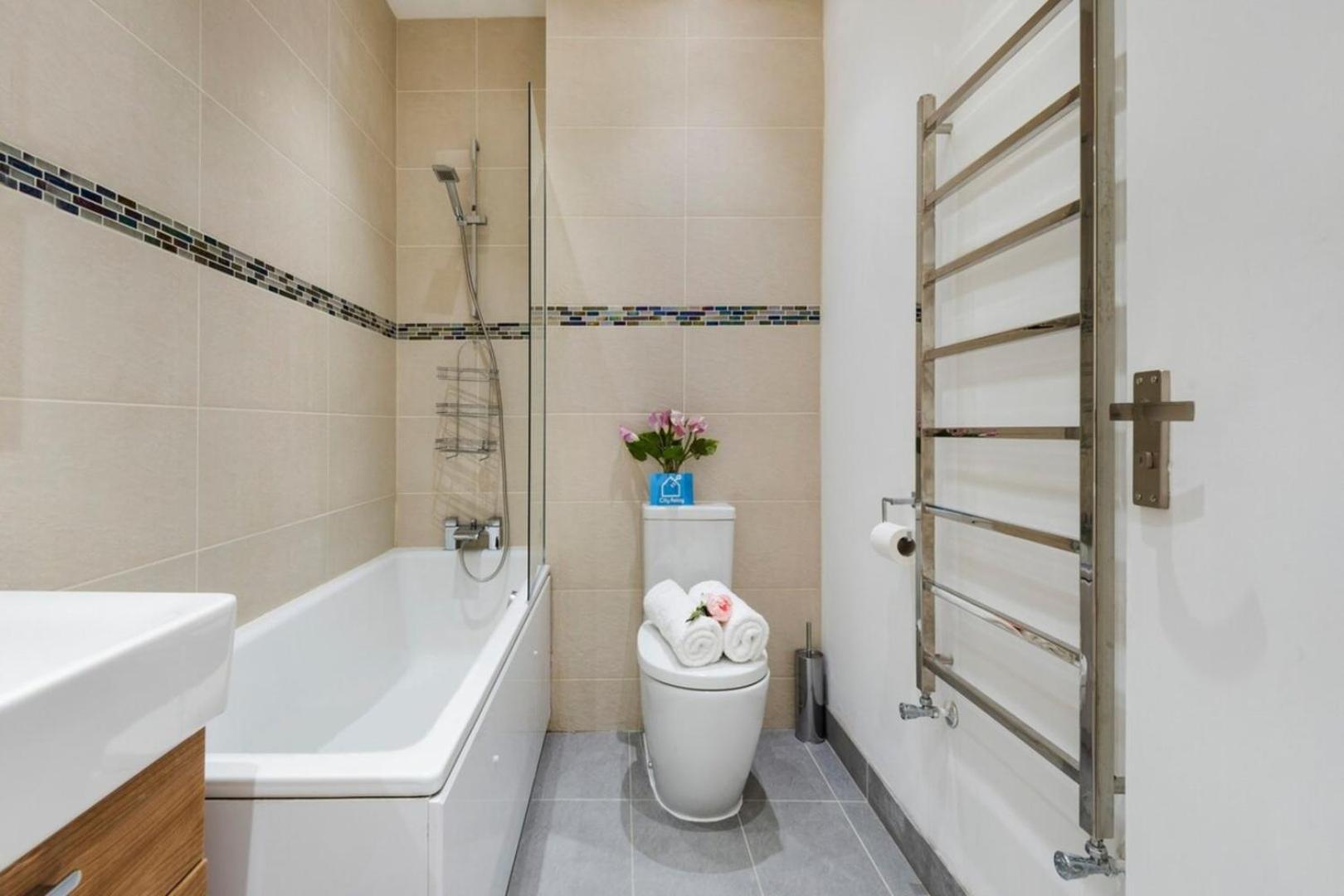 Bright And Modern Earls Court Gem Appartement Londen Buitenkant foto